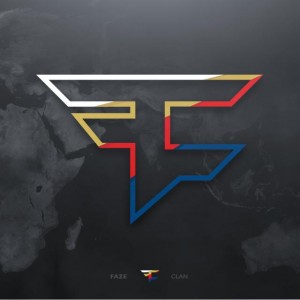 Gracz komputerowy - FaZe_Przxmo